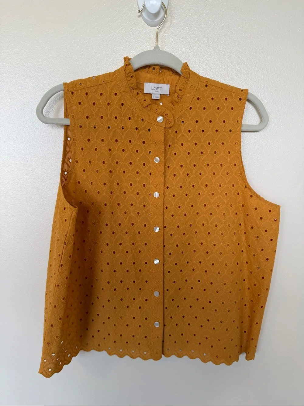 LOFT Mustard Gold Eyelet Blouse Tank - Picture 1 of 4